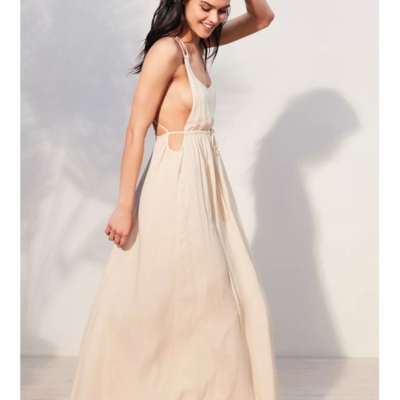 Out From Under Knotted Back Beach Maxi Cover-Up | Size Large | Like New - Picture 5 of 10